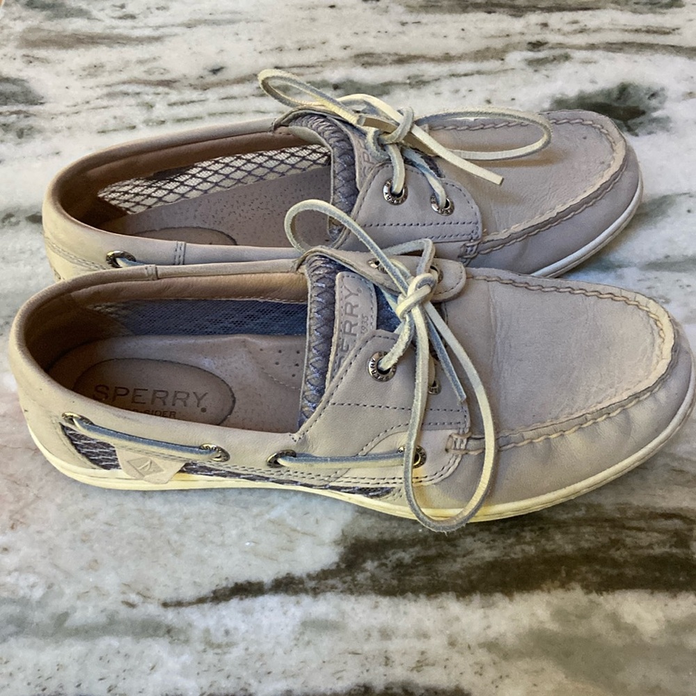 Sperry women’s Loafer Flat Shoes